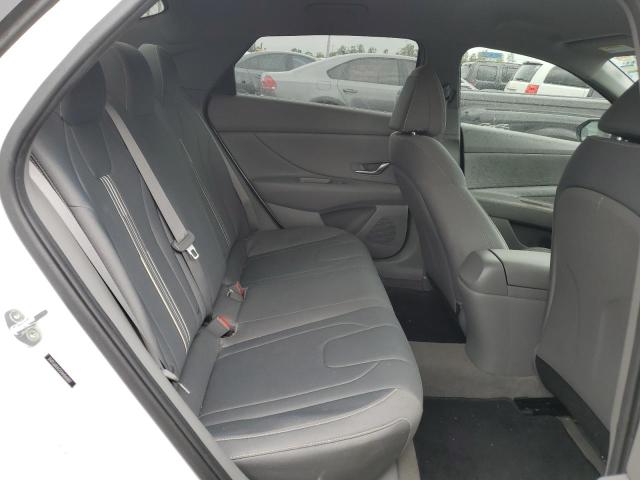 Photo 9 VIN: 5NPLM4AG5NH060807 - HYUNDAI ELANTRA 