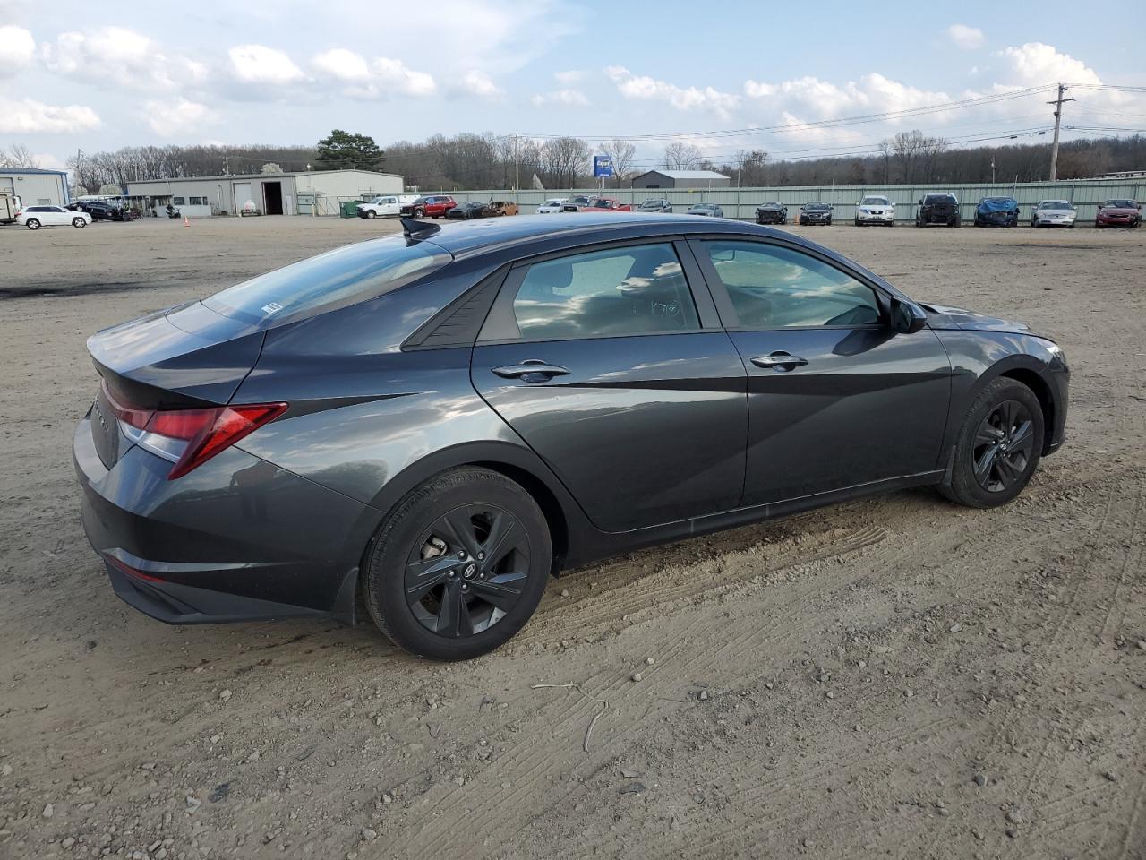 Photo 2 VIN: 5NPLM4AG5PH110785 - HYUNDAI ELANTRA 