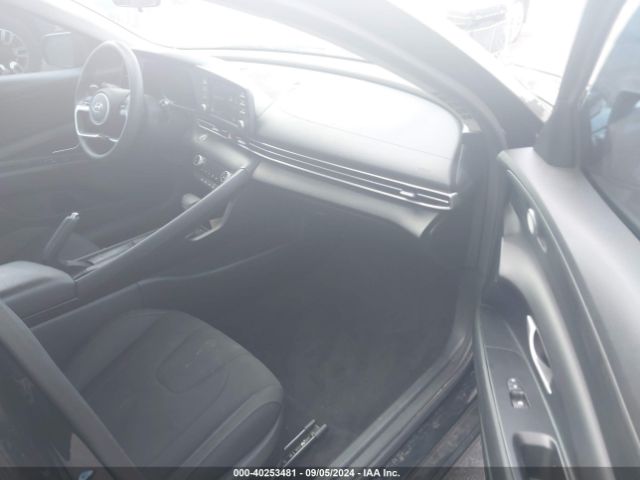 Photo 4 VIN: 5NPLM4AG6MH037311 - HYUNDAI ELANTRA 