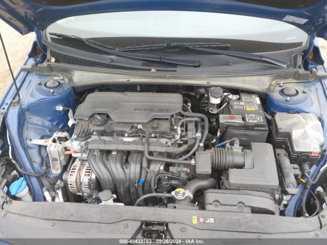 Photo 9 VIN: 5NPLM4AG6PH092393 - HYUNDAI ELANTRA 