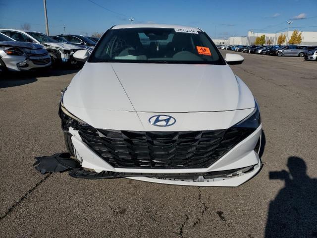 Photo 4 VIN: 5NPLM4AG6PH112528 - HYUNDAI ELANTRA SE 