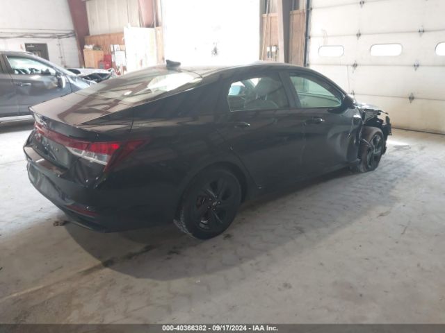 Photo 3 VIN: 5NPLM4AG7MH003331 - HYUNDAI ELANTRA 