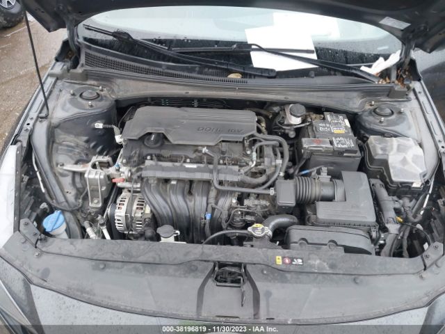 Photo 9 VIN: 5NPLM4AG7MH031825 - HYUNDAI ELANTRA 