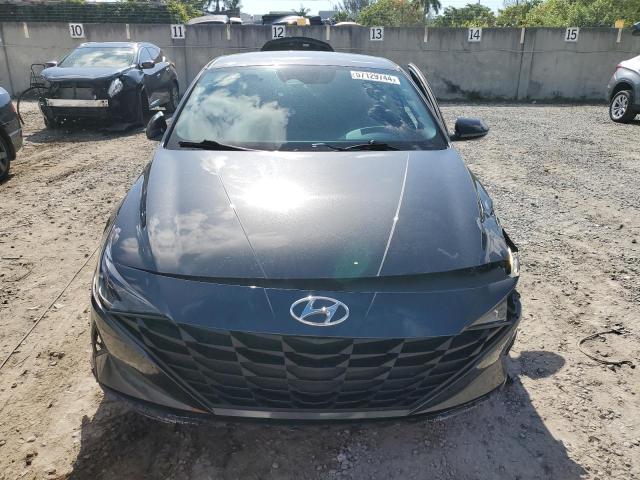 Photo 4 VIN: 5NPLM4AG7MH037463 - HYUNDAI ELANTRA 