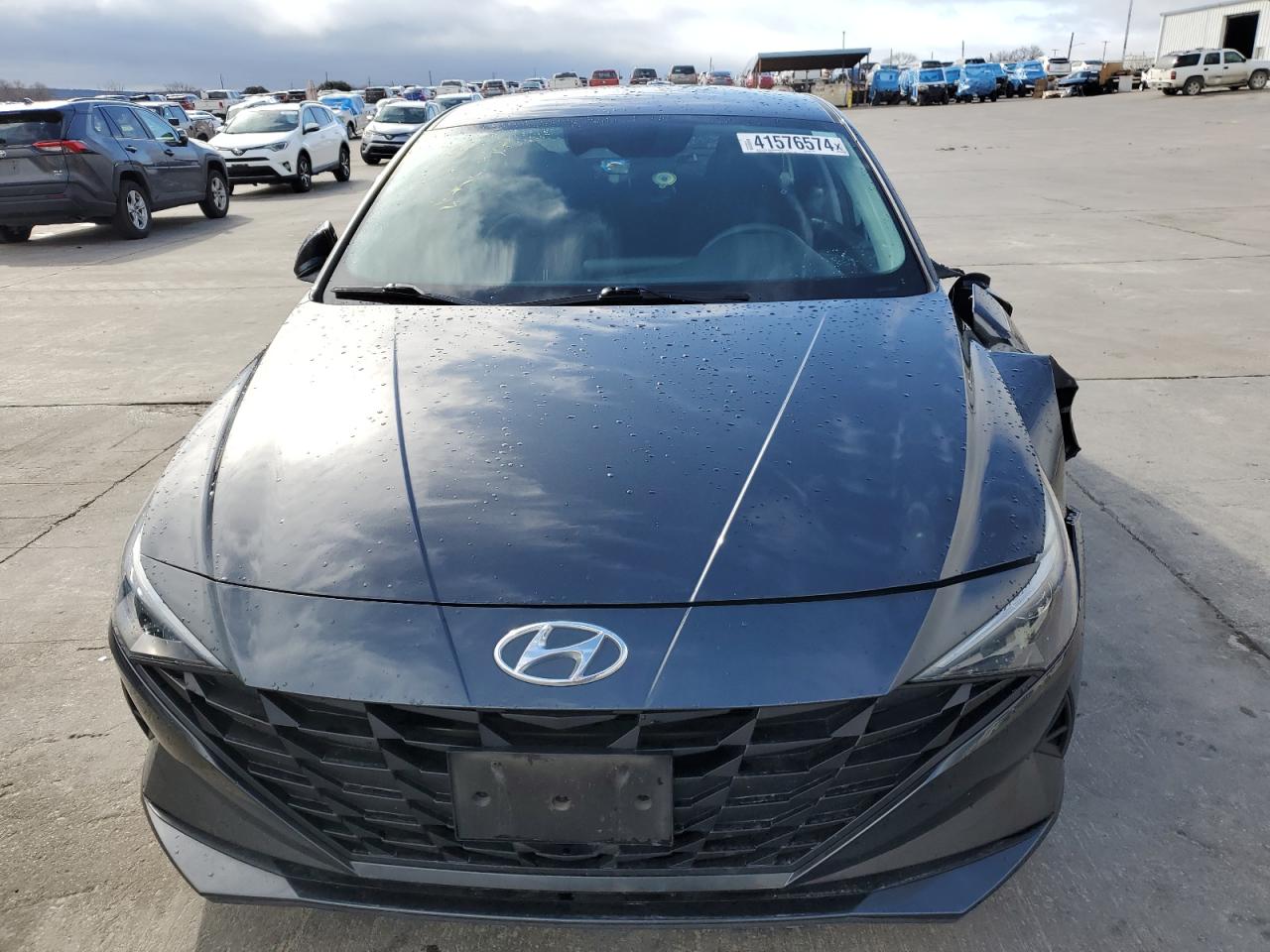 Photo 4 VIN: 5NPLM4AG7NH070657 - HYUNDAI ELANTRA 