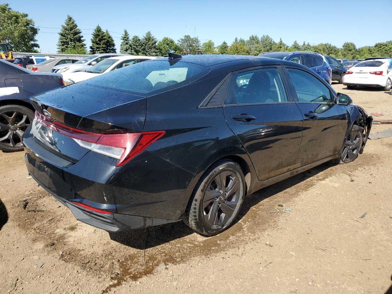 Photo 2 VIN: 5NPLM4AG7NH072585 - HYUNDAI ELANTRA 