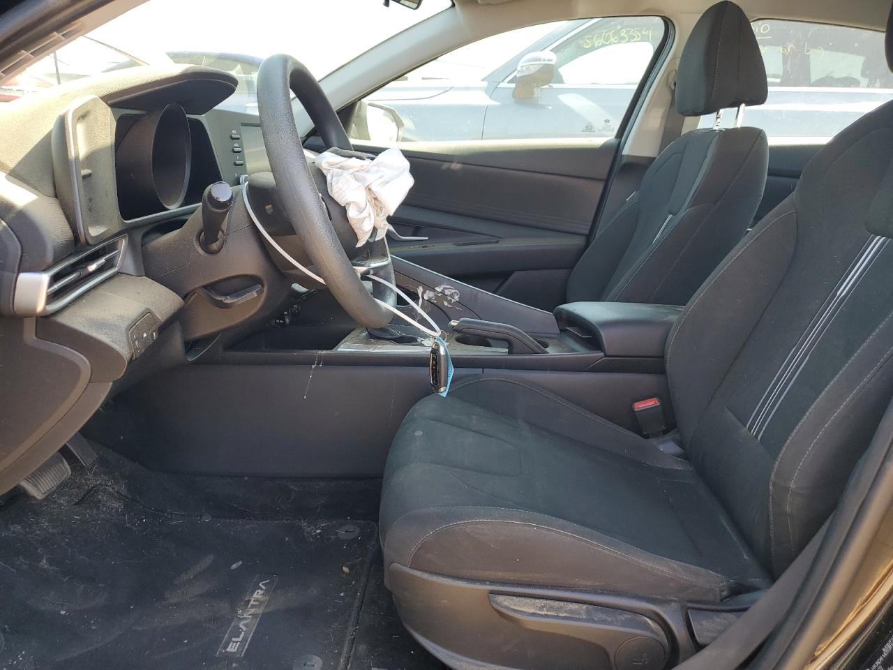 Photo 6 VIN: 5NPLM4AG7NH072585 - HYUNDAI ELANTRA 