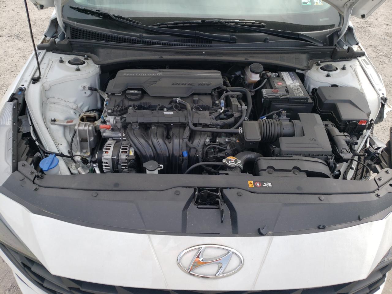 Photo 10 VIN: 5NPLM4AG7PH109864 - HYUNDAI ELANTRA 