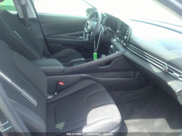 Photo 4 VIN: 5NPLM4AG8MH025628 - HYUNDAI ELANTRA 