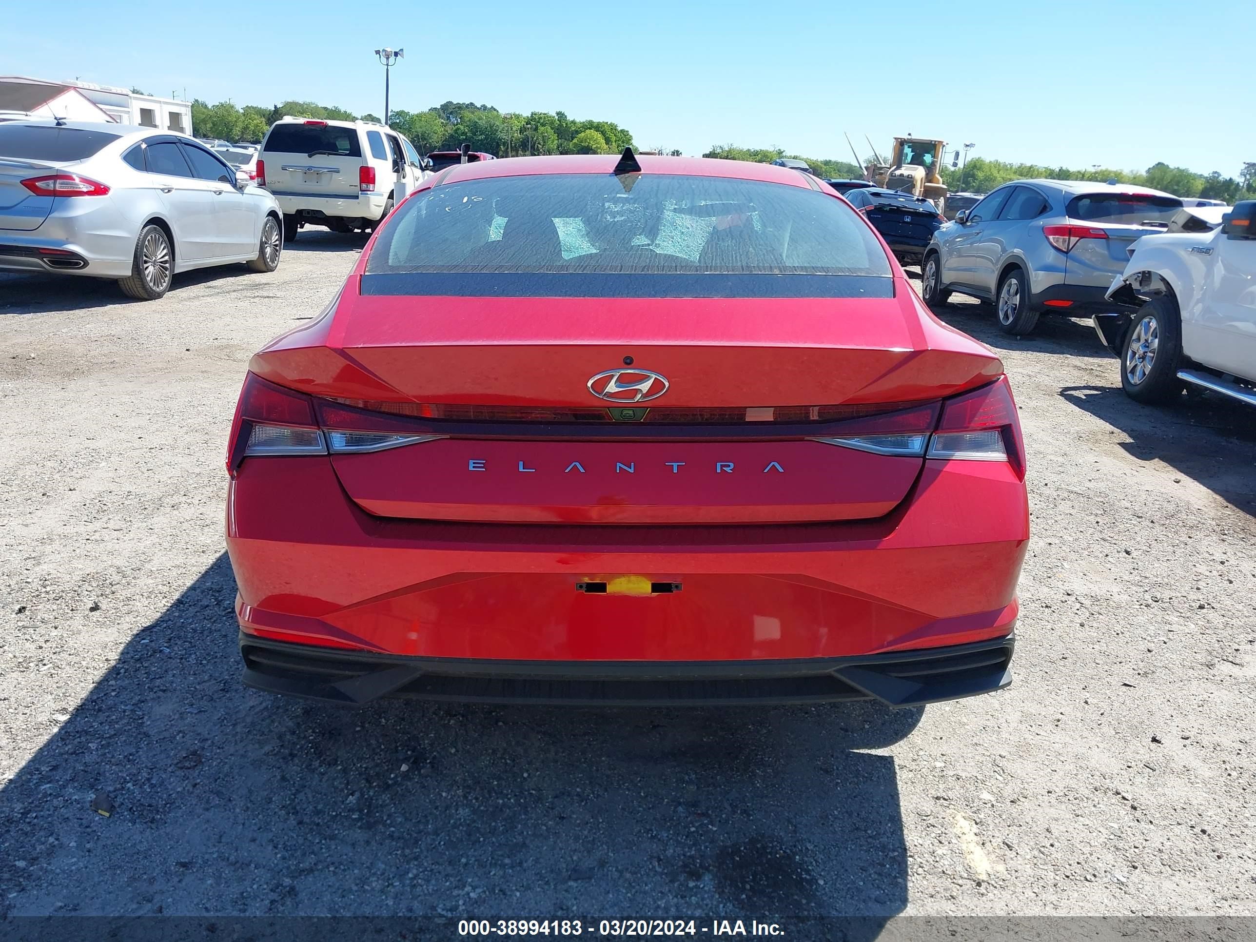 Photo 15 VIN: 5NPLM4AG8MH027654 - HYUNDAI ELANTRA 