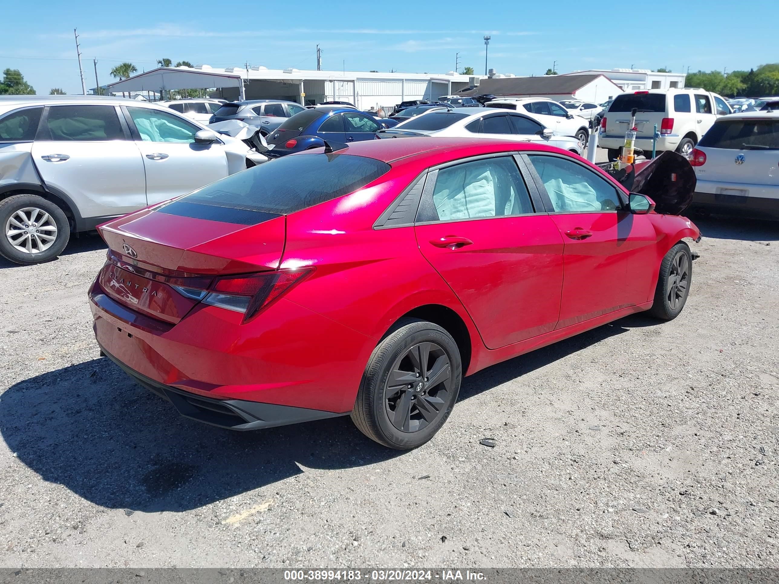 Photo 3 VIN: 5NPLM4AG8MH027654 - HYUNDAI ELANTRA 