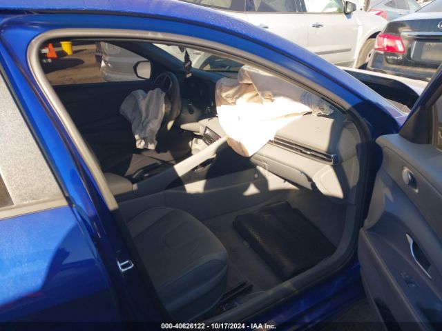 Photo 4 VIN: 5NPLM4AG8PH091598 - HYUNDAI ELANTRA 