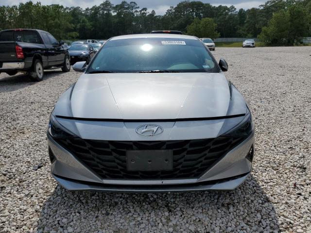 Photo 4 VIN: 5NPLM4AG8PH092816 - HYUNDAI ELANTRA 