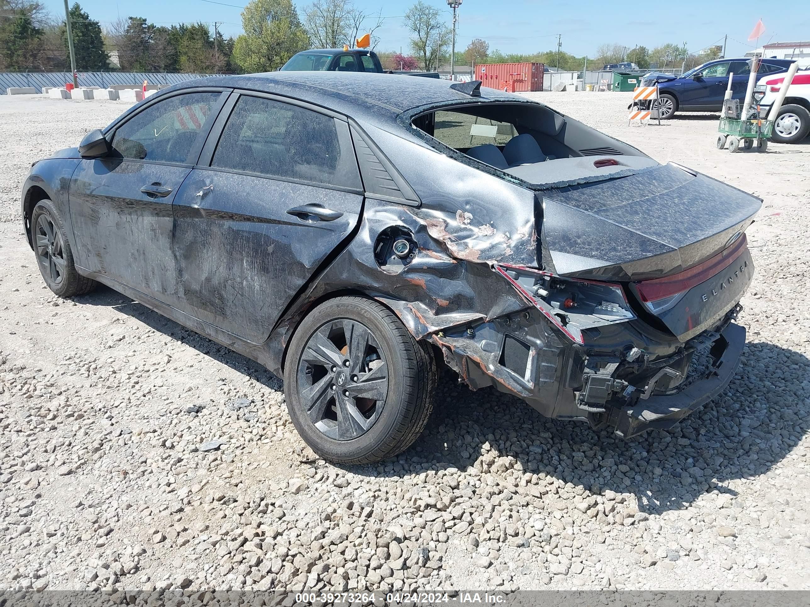 Photo 2 VIN: 5NPLM4AG9MH000270 - HYUNDAI ELANTRA 