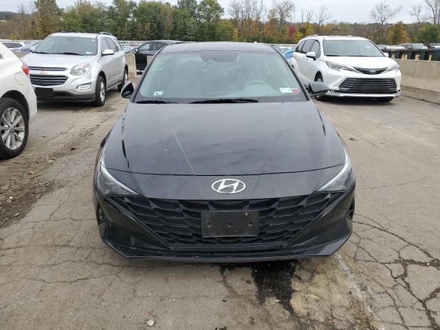 Photo 4 VIN: 5NPLM4AG9MH040882 - HYUNDAI ELANTRA 