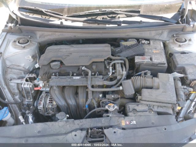 Photo 9 VIN: 5NPLM4AG9MH044477 - HYUNDAI ELANTRA 