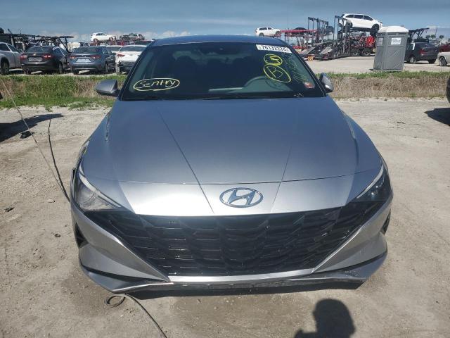 Photo 4 VIN: 5NPLM4AG9PH087740 - HYUNDAI ELANTRA SE 