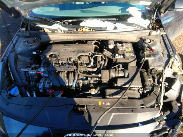 Photo 9 VIN: 5NPLM4AG9PH099015 - HYUNDAI ELANTRA 