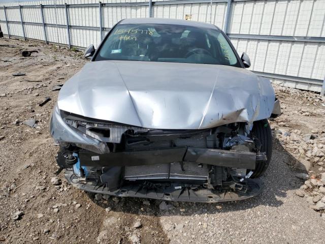 Photo 4 VIN: 5NPLM4AG9PH106013 - HYUNDAI ELANTRA 