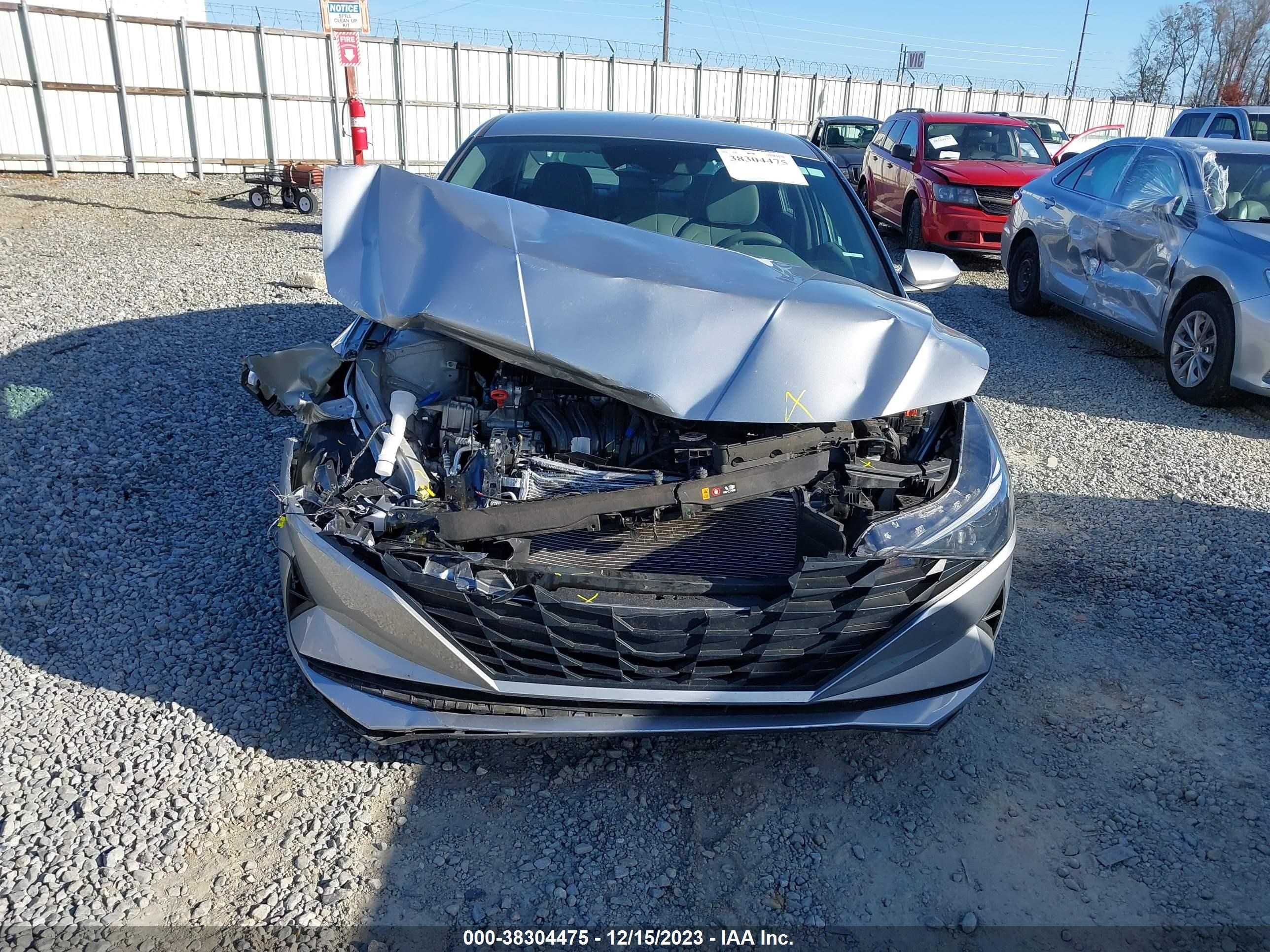 Photo 11 VIN: 5NPLM4AG9PH110188 - HYUNDAI ELANTRA 