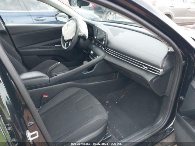 Photo 4 VIN: 5NPLM4AGXMH018888 - HYUNDAI ELANTRA 