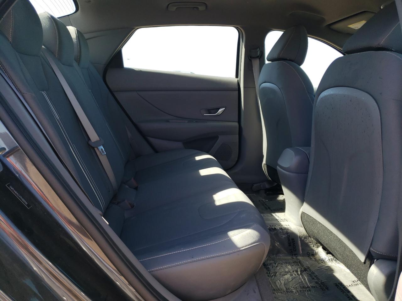 Photo 9 VIN: 5NPLM4AGXPH100446 - HYUNDAI ELANTRA 