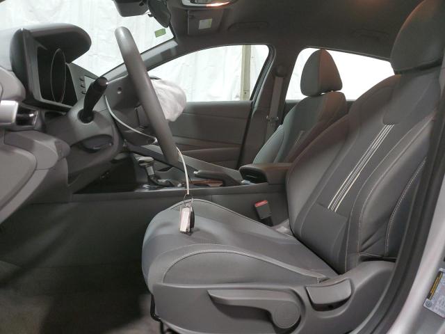 Photo 6 VIN: 5NPLM4AGXPH102519 - HYUNDAI ELANTRA 