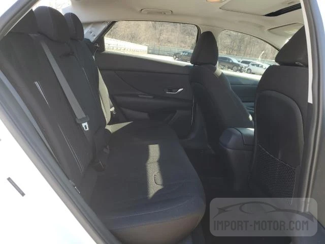 Photo 9 VIN: 5NPLN4AG0MH024700 - HYUNDAI ELANTRA 