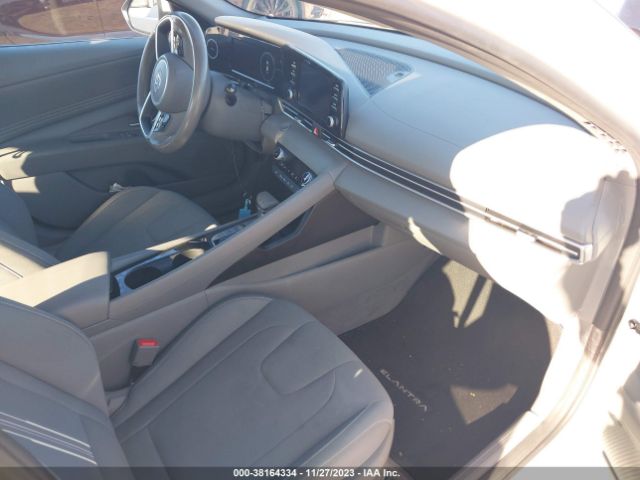 Photo 4 VIN: 5NPLN4AG1MH026374 - HYUNDAI ELANTRA 