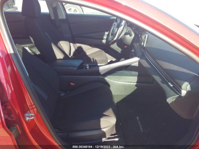 Photo 4 VIN: 5NPLN4AG1NH057920 - HYUNDAI ELANTRA 