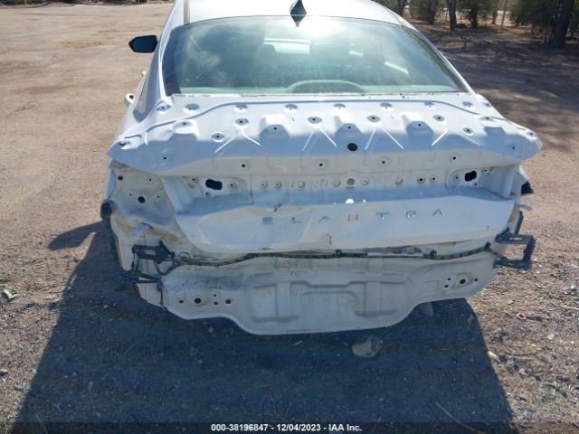 Photo 5 VIN: 5NPLN4AG3MH030443 - HYUNDAI ELANTRA 