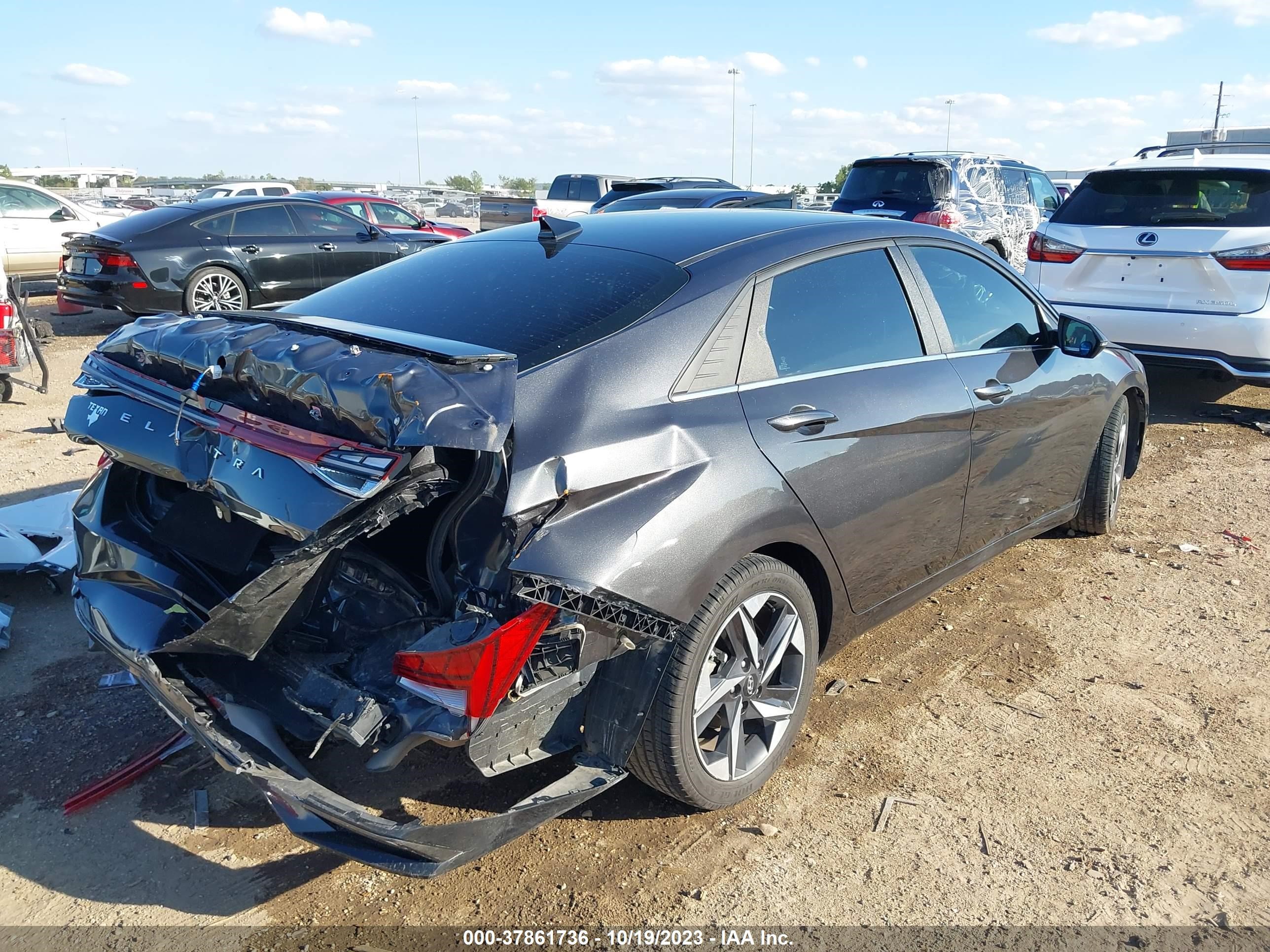 Photo 4 VIN: 5NPLN4AG7MH009806 - HYUNDAI ELANTRA 