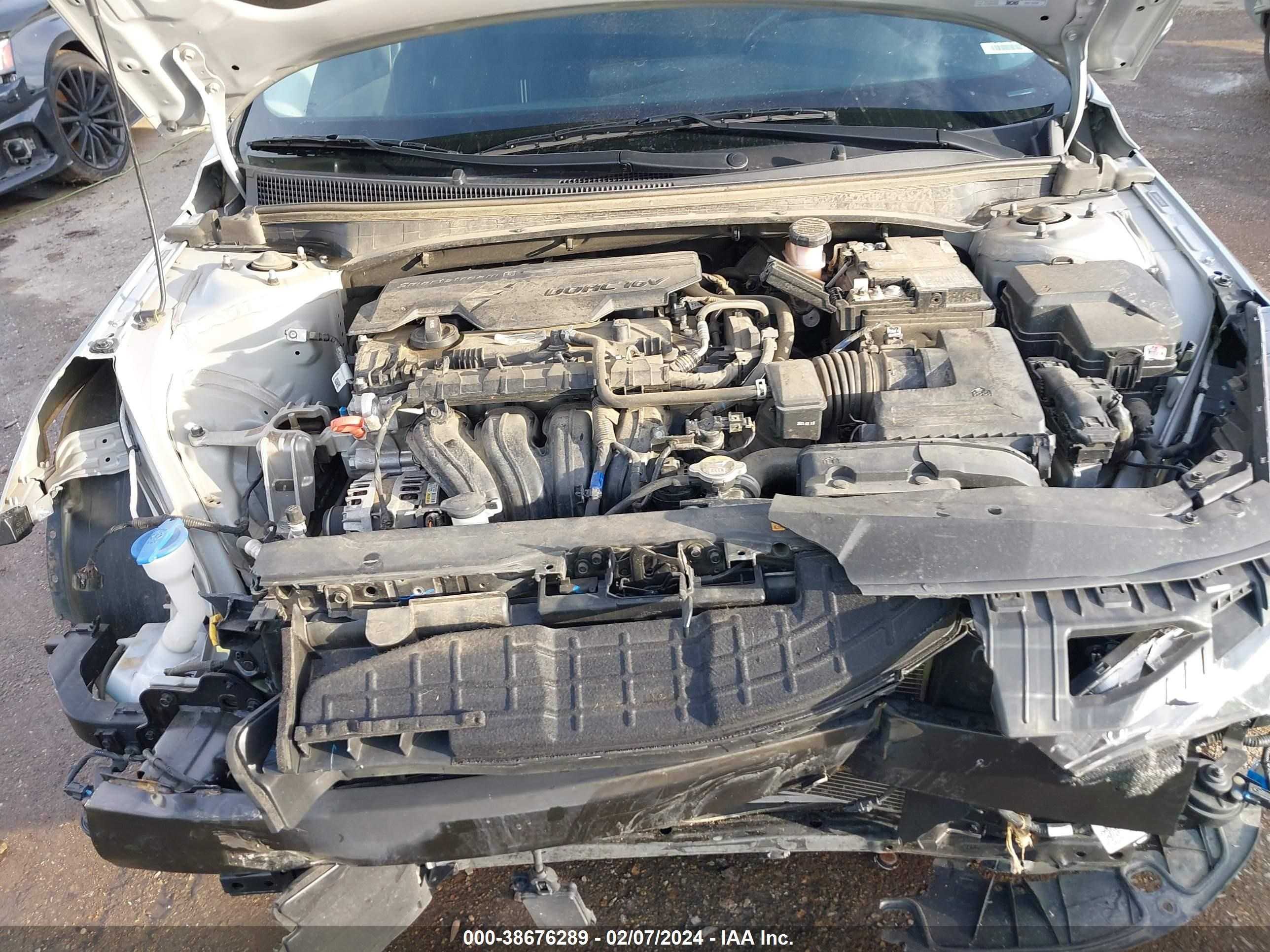 Photo 9 VIN: 5NPLN4AG9NH064193 - HYUNDAI ELANTRA 