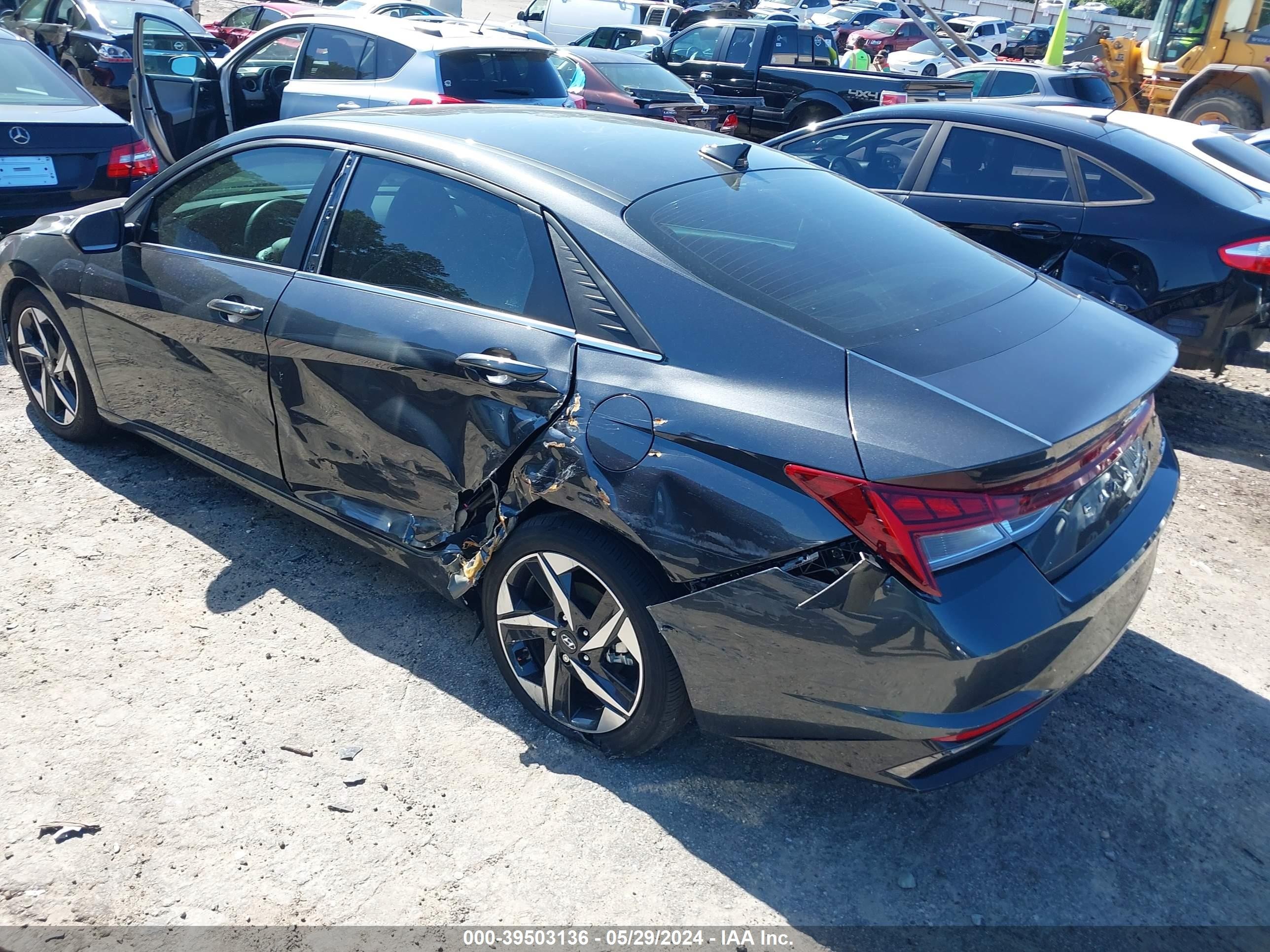 Photo 5 VIN: 5NPLP4AG0PH114203 - HYUNDAI ELANTRA 