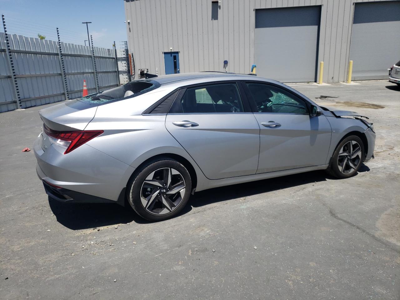 Photo 2 VIN: 5NPLP4AG2NH083226 - HYUNDAI ELANTRA 