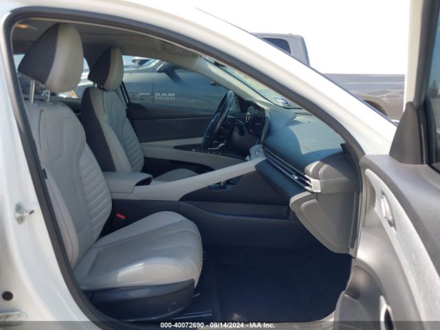 Photo 4 VIN: 5NPLP4AG4MH009353 - HYUNDAI ELANTRA 