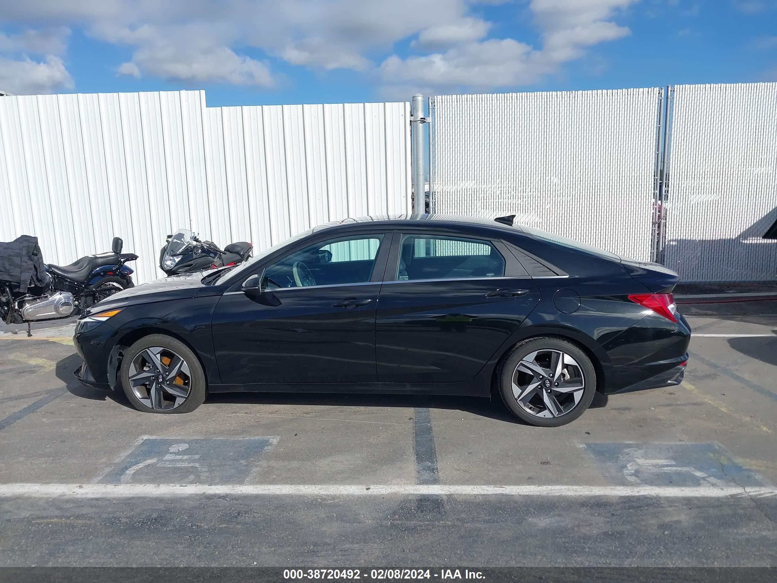 Photo 13 VIN: 5NPLP4AG5NH067294 - HYUNDAI ELANTRA 