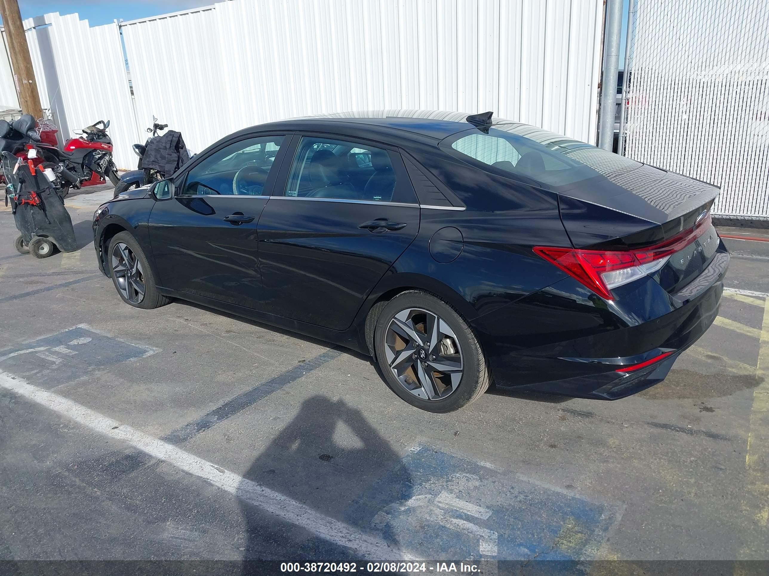 Photo 2 VIN: 5NPLP4AG5NH067294 - HYUNDAI ELANTRA 