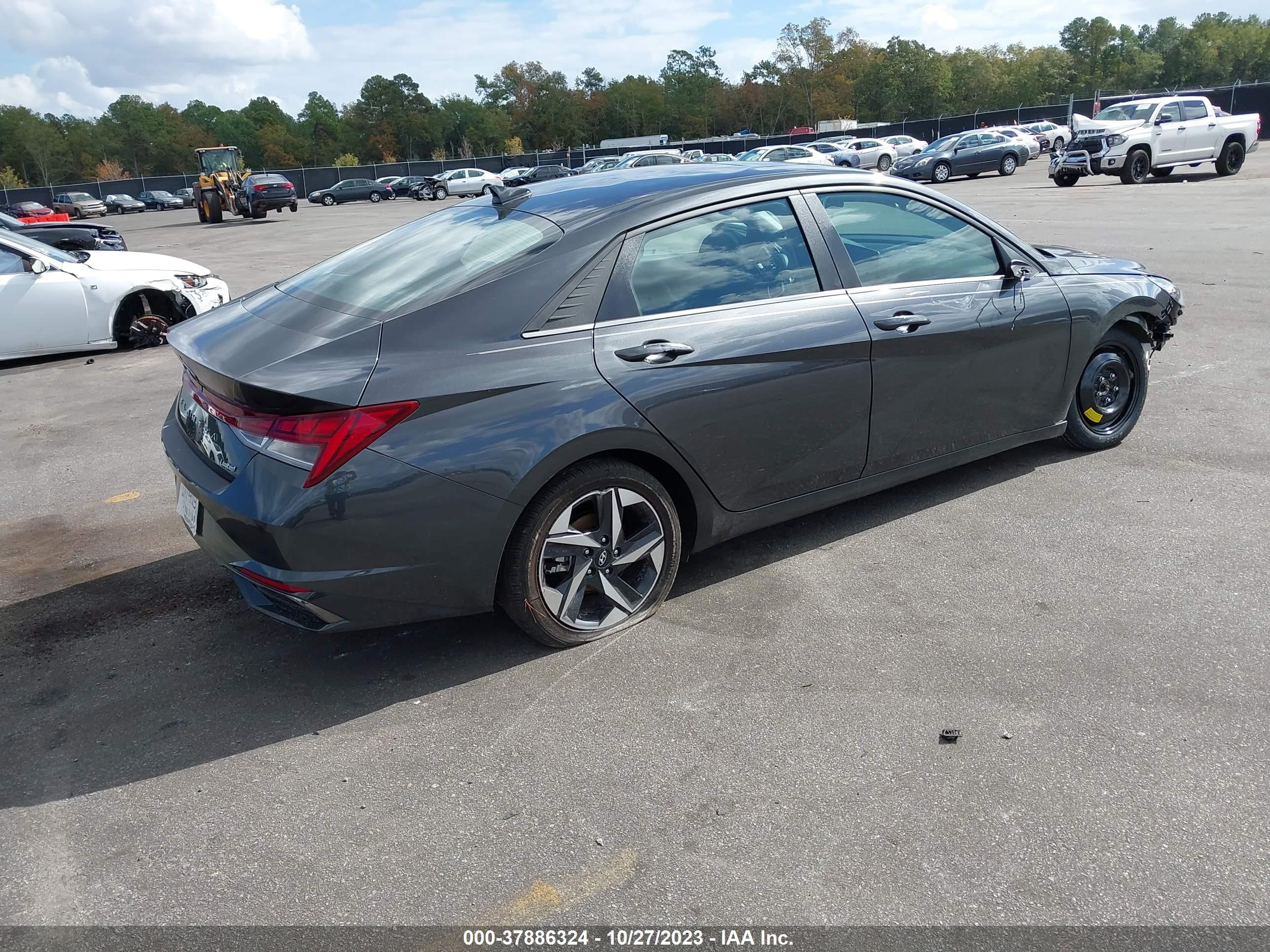 Photo 3 VIN: 5NPLP4AG5PH113824 - TOYOTA AVALON 