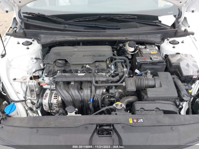 Photo 9 VIN: 5NPLP4AG8PH111291 - HYUNDAI ELANTRA 