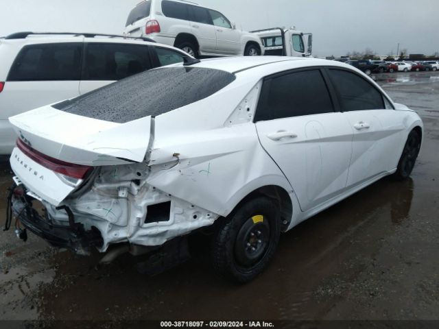 Photo 3 VIN: 5NPLS4AG0MH028867 - HYUNDAI ELANTRA 