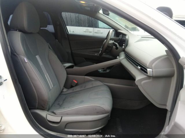 Photo 4 VIN: 5NPLS4AG0MH028867 - HYUNDAI ELANTRA 