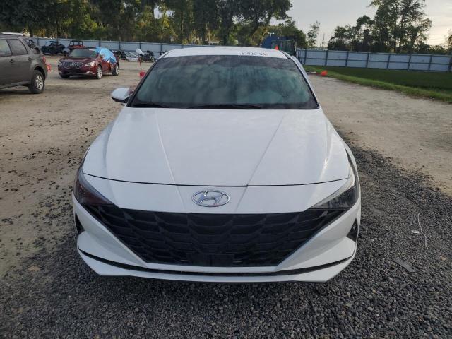 Photo 4 VIN: 5NPLS4AG0PH100879 - HYUNDAI ELANTRA SE 