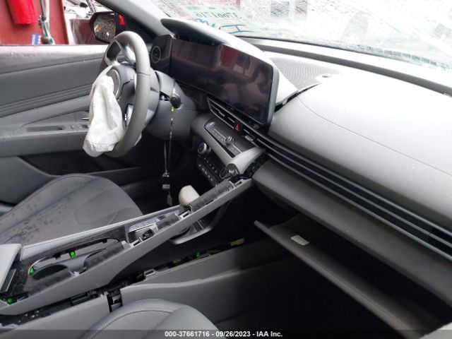 Photo 4 VIN: 5NPLS4AG0PH119626 - HYUNDAI ELANTRA 