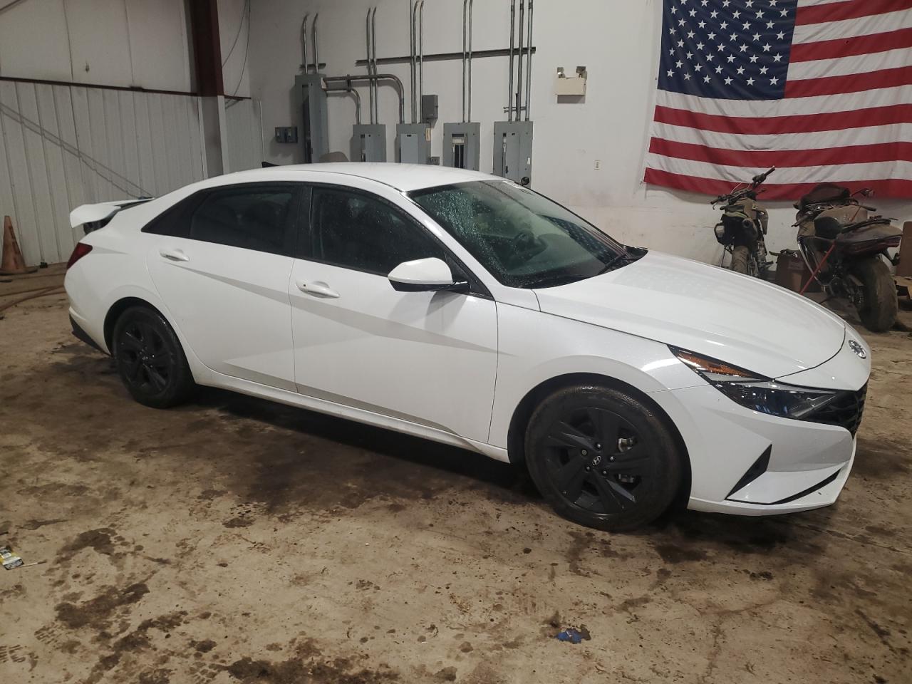 Photo 3 VIN: 5NPLS4AG3MH000528 - HYUNDAI ELANTRA 