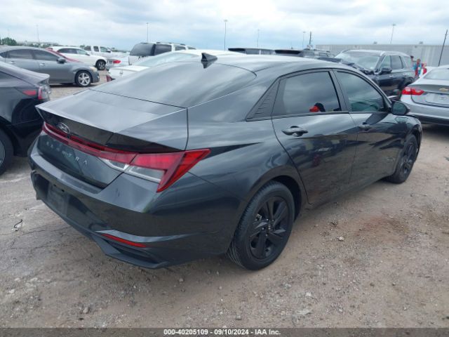 Photo 3 VIN: 5NPLS4AG3MH022576 - HYUNDAI ELANTRA 