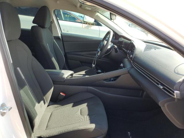 Photo 4 VIN: 5NPLS4AG3NH062948 - HYUNDAI ELANTRA SE 