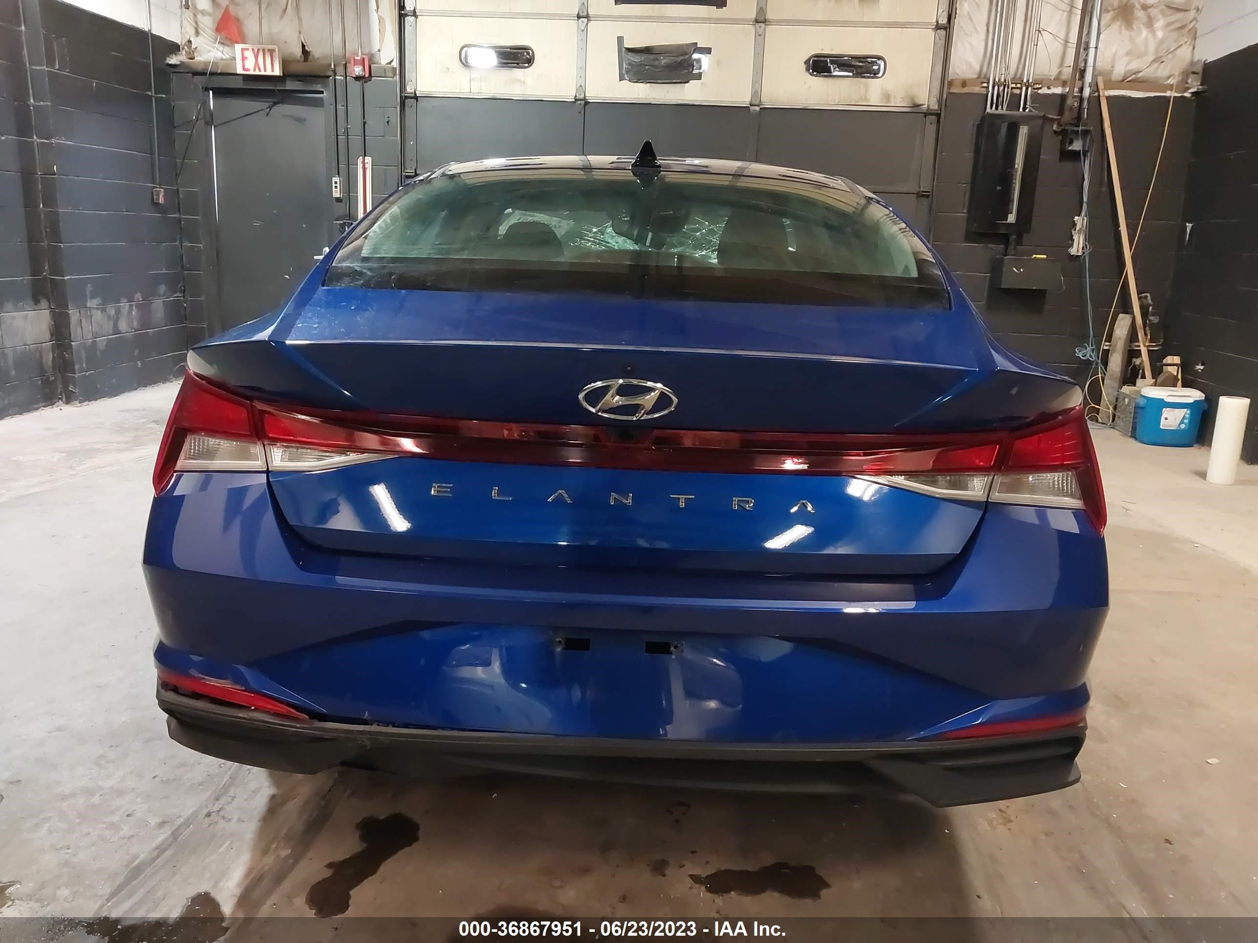 Photo 15 VIN: 5NPLS4AG3NH063159 - HYUNDAI ELANTRA 