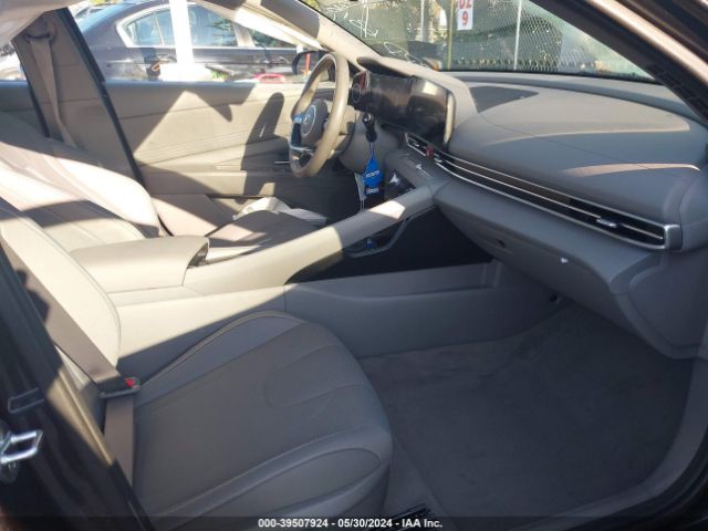 Photo 4 VIN: 5NPLS4AG3PH086315 - HYUNDAI ELANTRA 