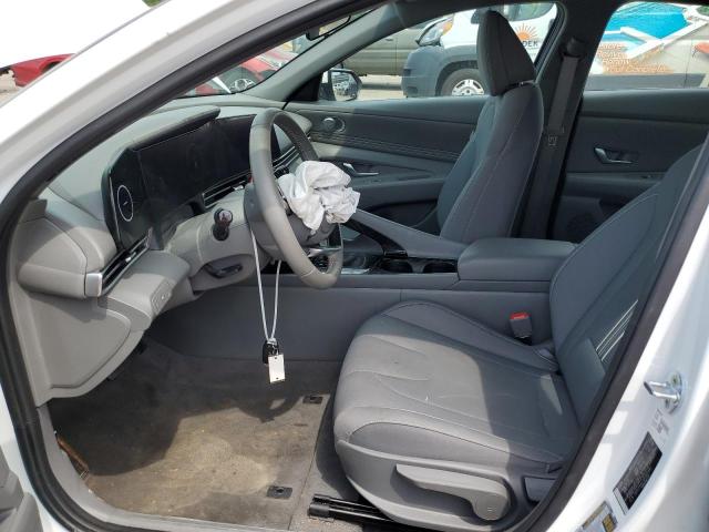 Photo 6 VIN: 5NPLS4AG3PH097945 - HYUNDAI ELANTRA SE 